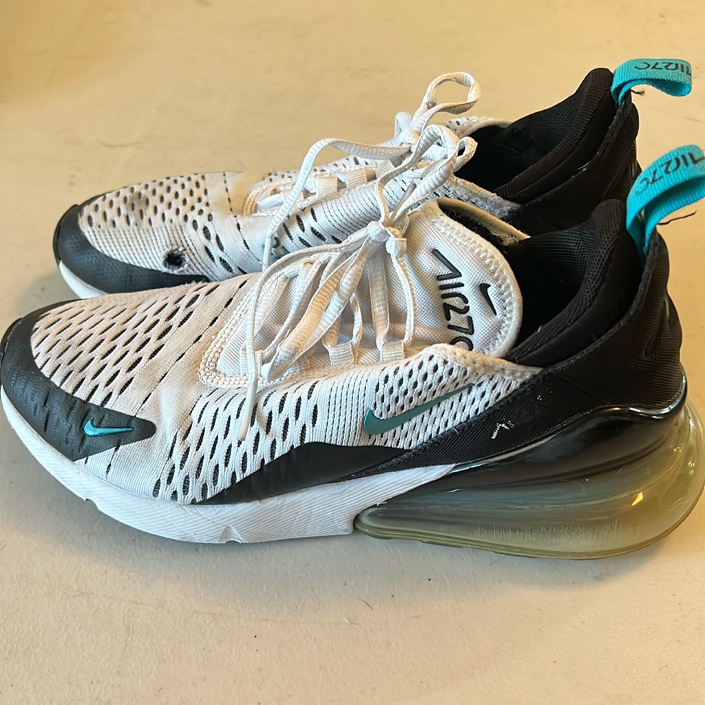 Nike 270